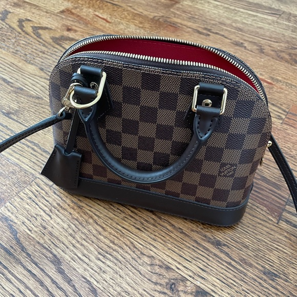 Louis Vuitton Alma BB - Picture 7 of 9